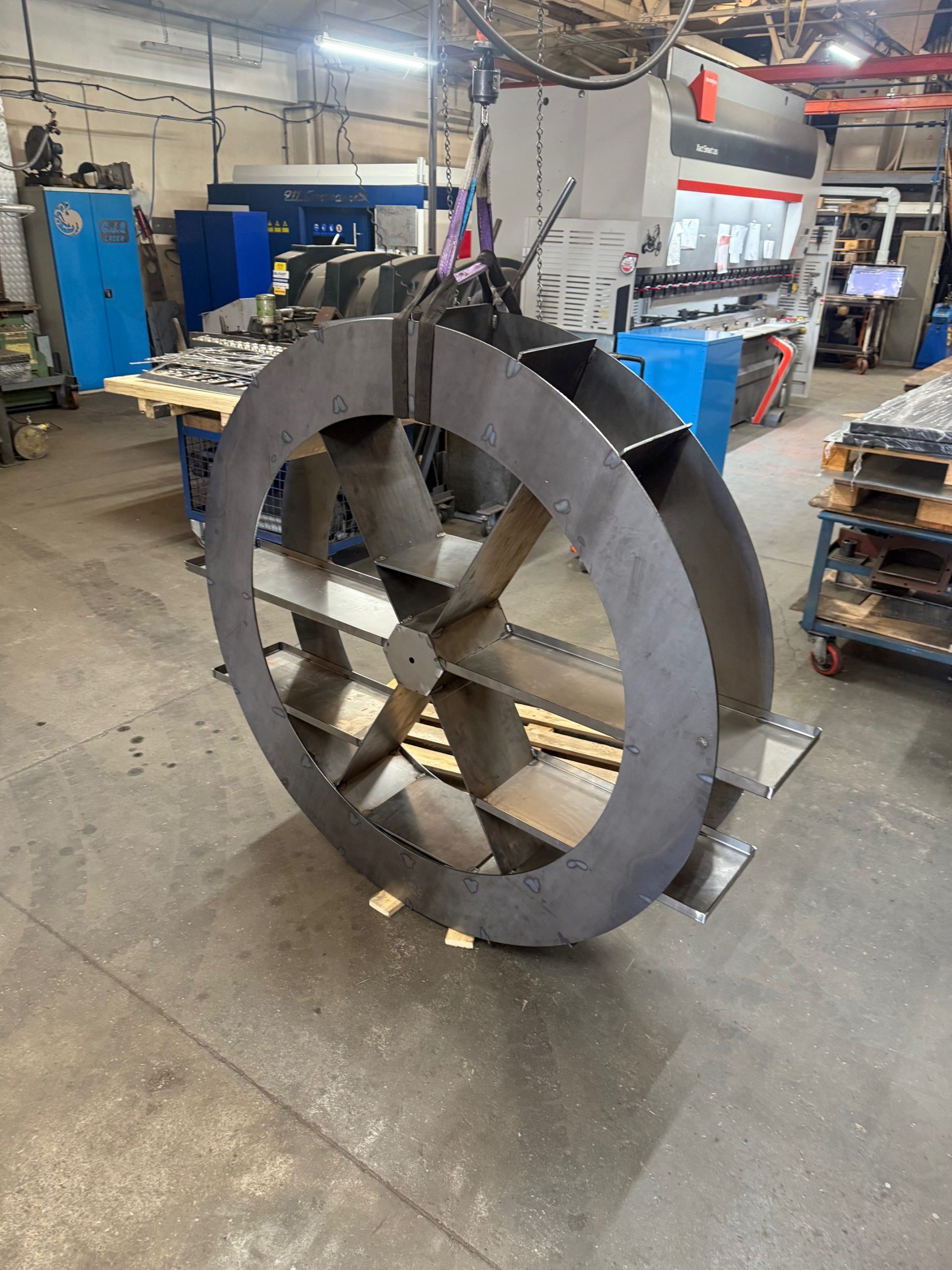 Water Wheel Display Shelf